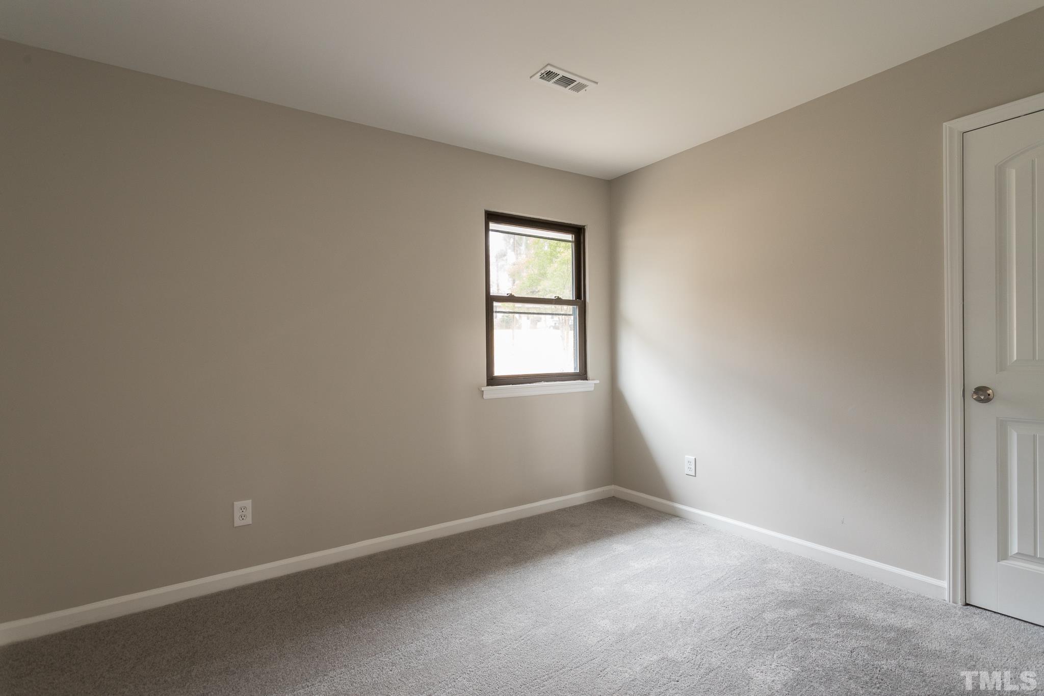 2801 Darrow Road Durham, NC 27704 - Photo 9 of 27 Gallery Image 9