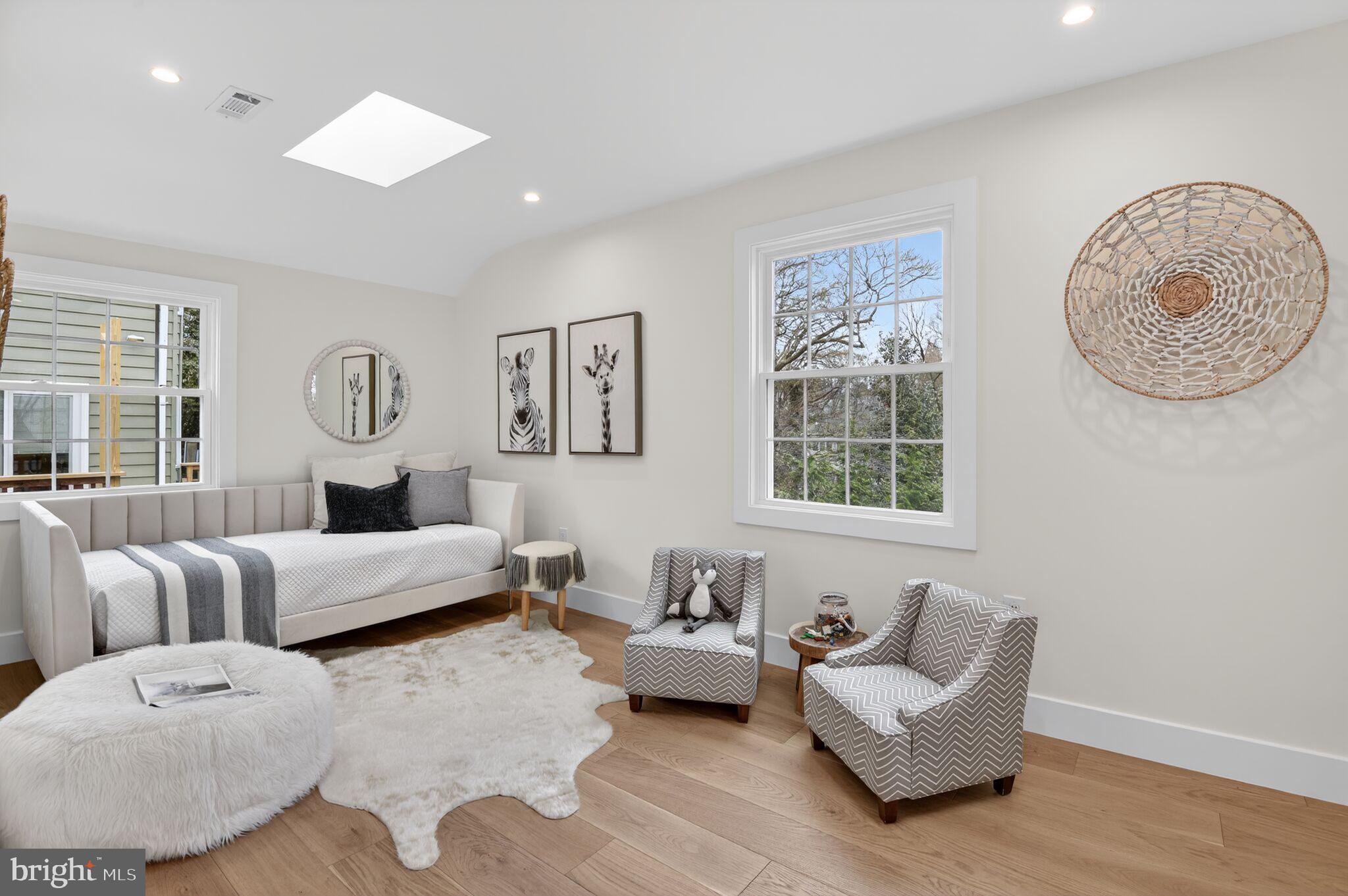 3637 Tilden Street Northwest Washington, DC 20008 - Photo 38 of 48 Bedroom #4, En suite bathroom