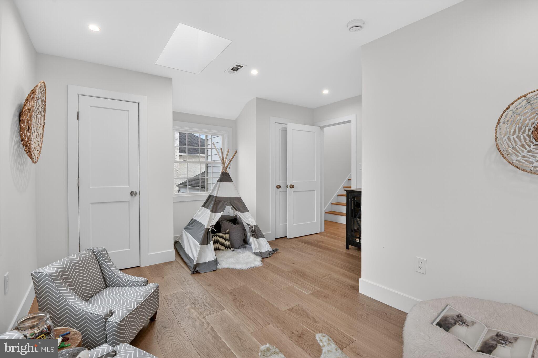 3637 Tilden Street Northwest Washington, DC 20008 - Photo 38 of 49 Bedroom #4, En suite bathroom