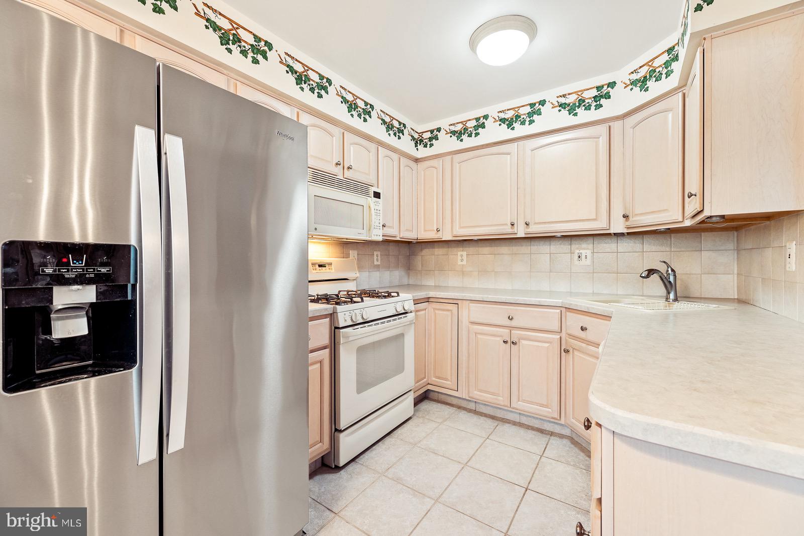 3434 Brookview Road Philadelphia, PA 19154 - Photo 11 of 29 Gallery Image 11