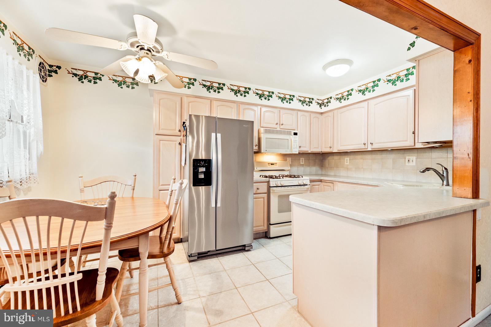 3434 Brookview Road Philadelphia, PA 19154 - Photo 14 of 29 Gallery Image 14