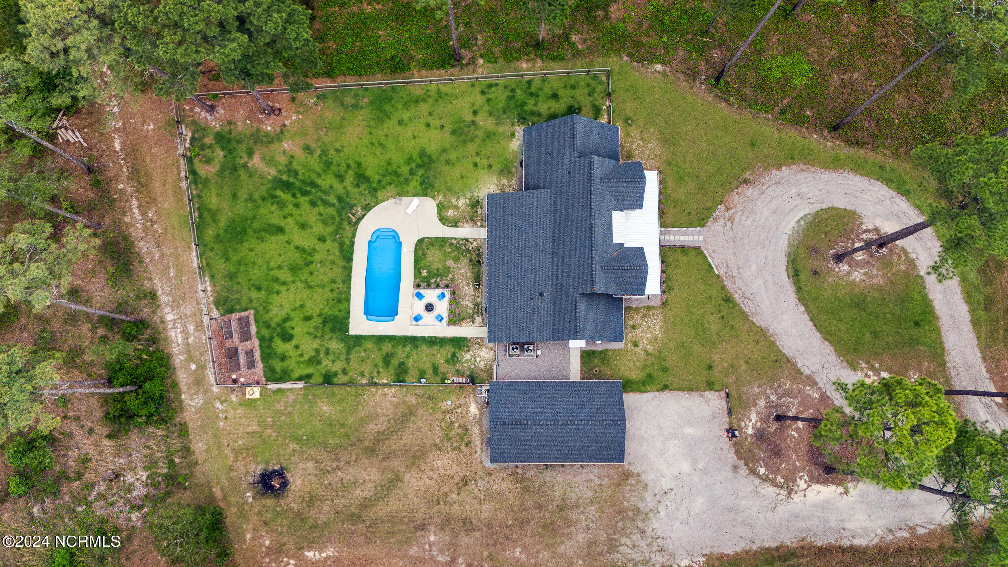 1005 Youngs Road Vass, NC 28394 - Photo 4 of 114 1005 Youngs Rd