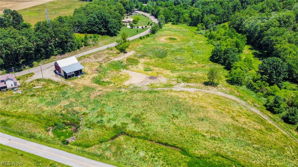2144 Chase Road Southeast Carrollton, OH 44615 - Photo 7 of 30