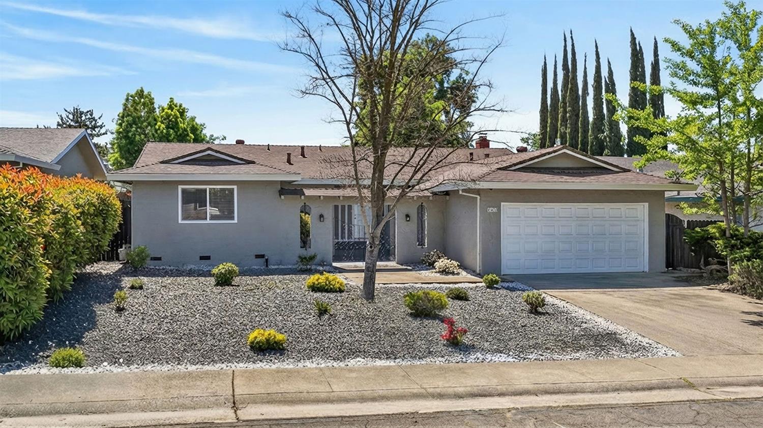 6410 Rolling Way Carmichael, CA 95608 - Photo 1 of 54