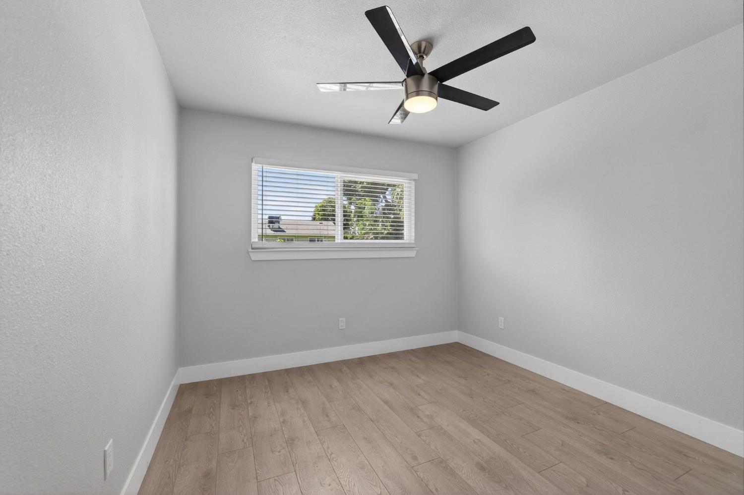 6410 Rolling Way Carmichael, CA 95608 - Photo 25 of 54