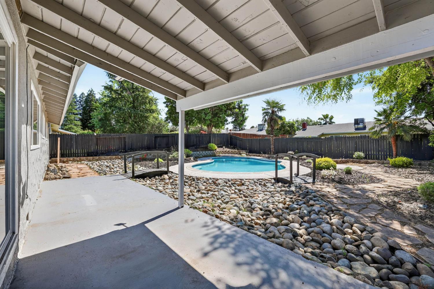 6410 Rolling Way Carmichael, CA 95608 - Photo 49 of 54