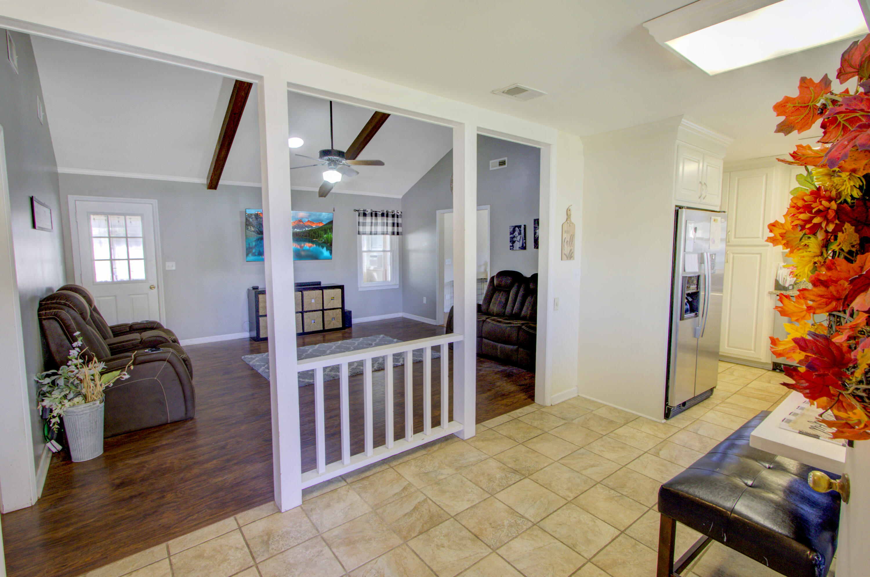 504 Beauregard Road Summerville, SC 29486 - Photo 6 of 26 IMG_0037_8_9