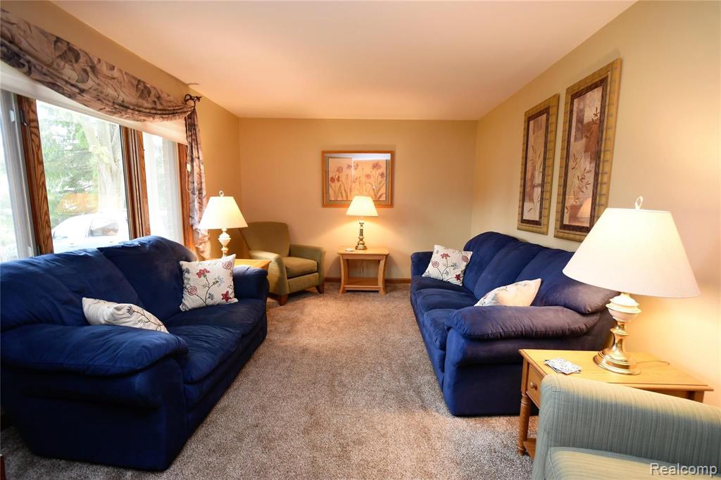 10498 Carmer Road Fenton, MI 48430 - Photo 15 of 40