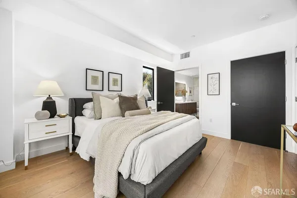 $1,080,000 | 3620 Cesar Chavez, Unit 303, San Francisco, CA 94110