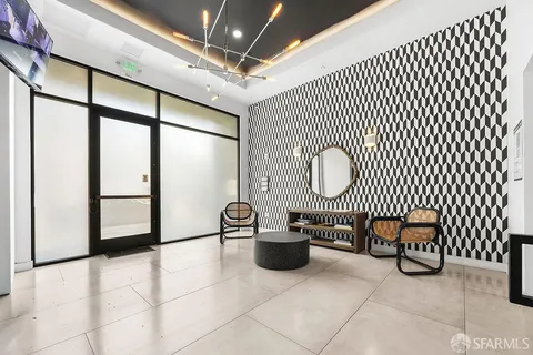 $1,080,000 | 3620 Cesar Chavez, Unit 303, San Francisco, CA 94110