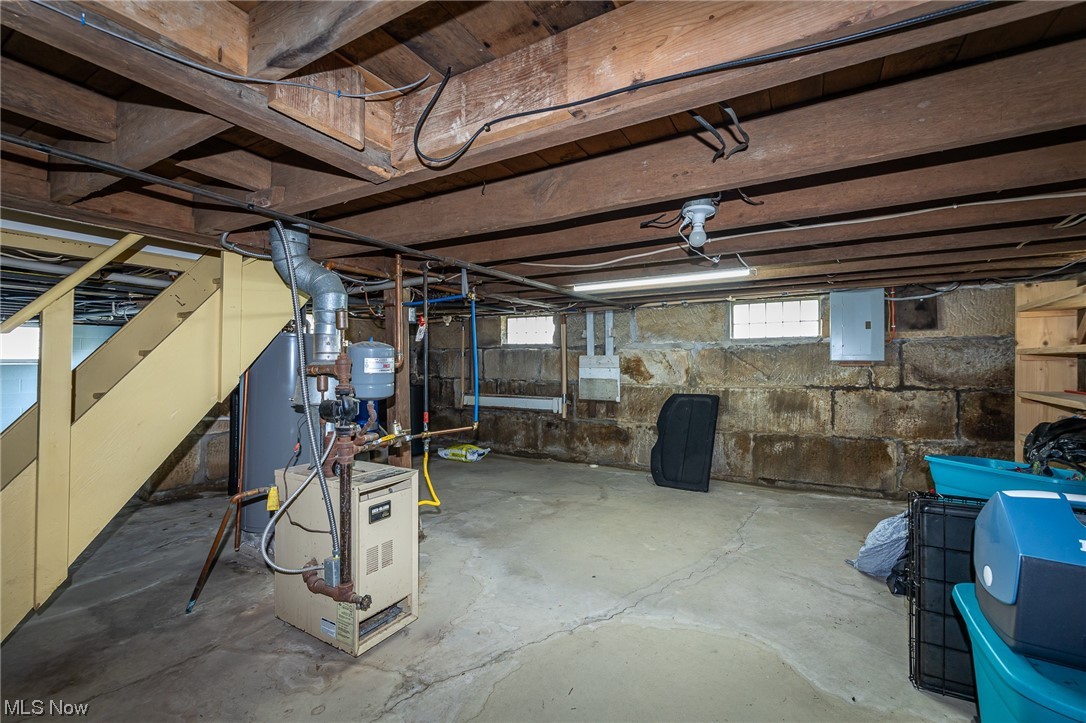 2187 Barclay Messerly Road Southington, OH 44470 - Photo 23 of 35