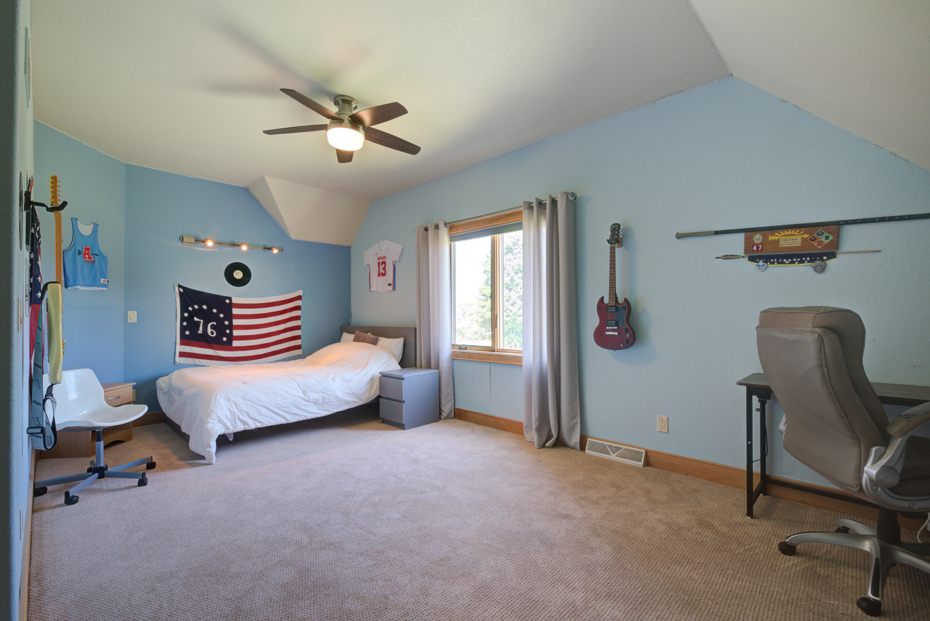 W287N8810 Center Oak Road Merton, WI 53029 - Photo 34 of 70 Bedroom 3