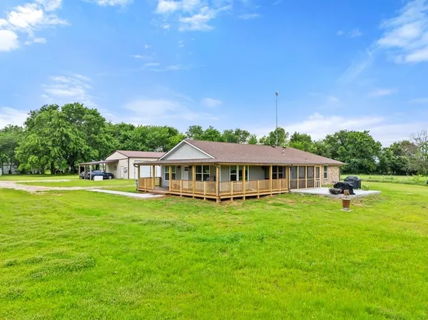 $600,000 | 195 County Road 4612, Sulphur Springs, TX 75482