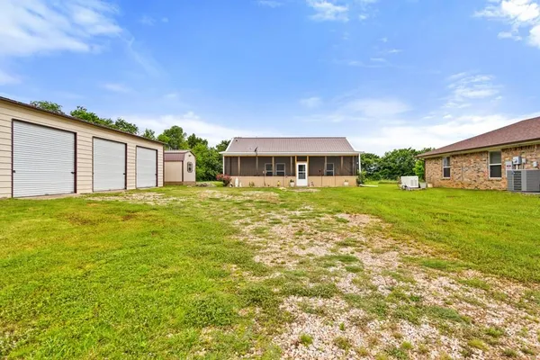 $600,000 | 195 County Road 4612, Sulphur Springs, TX 75482