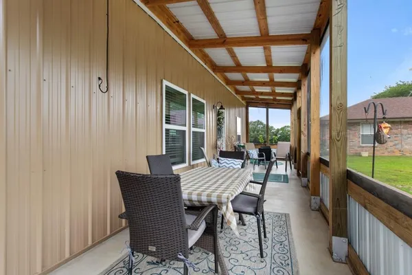 $600,000 | 195 County Road 4612, Sulphur Springs, TX 75482