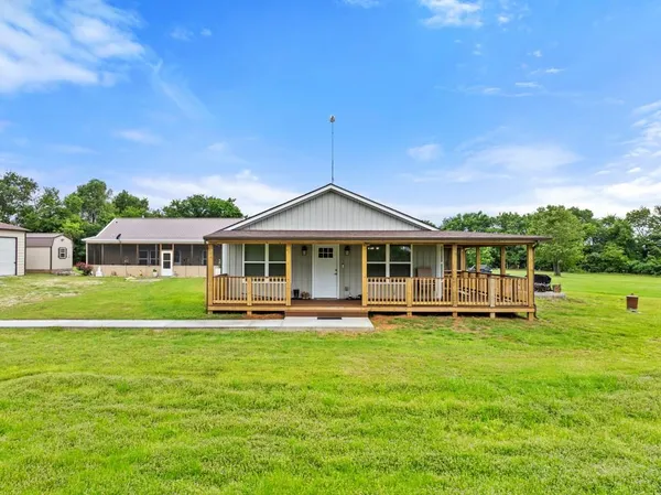 $600,000 | 195 County Road 4612, Sulphur Springs, TX 75482