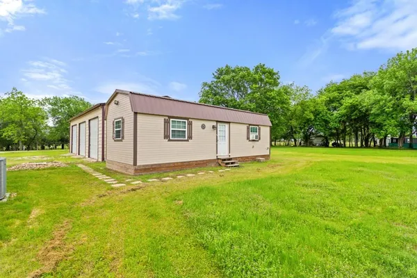 $600,000 | 195 County Road 4612, Sulphur Springs, TX 75482