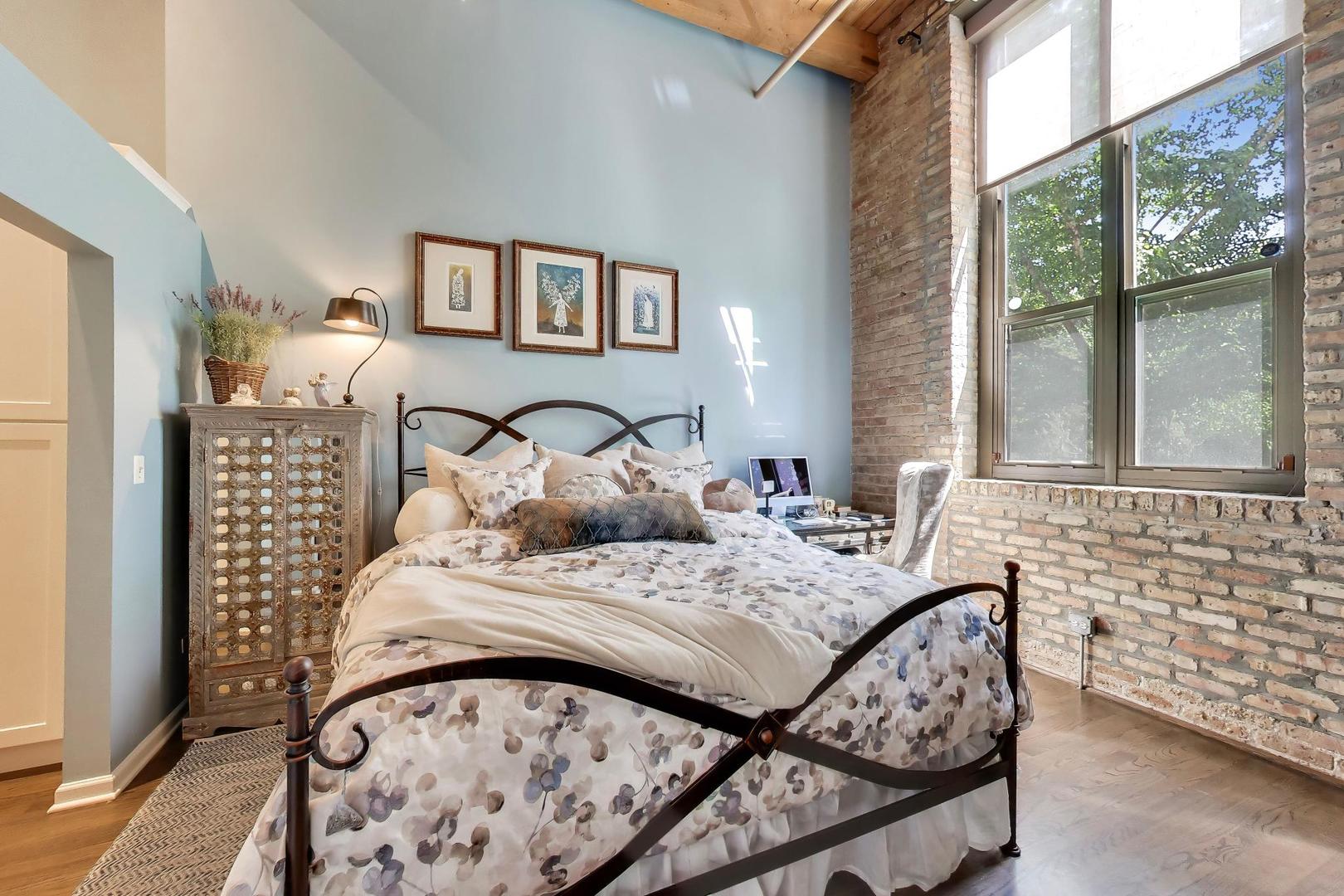 1330 West Monroe Street, Unit 107 Chicago, IL 60607 - Photo 11 of 29