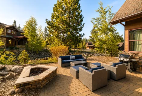 $2,195,000 | 10120 Sagebrush Court, Truckee, CA 96161