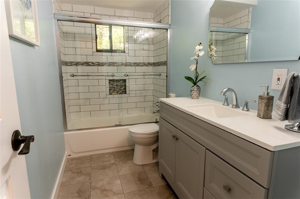 561 Callery Road Cranberry Township, PA 16066 - Photo 11 of 25 Gallery Image 11