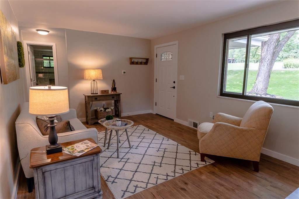 561 Callery Road Cranberry Township, PA 16066 - Photo 5 of 25 Gallery Image 5