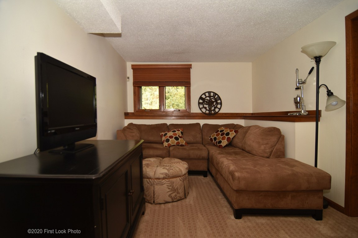80 Fisher Road, Unit 74 Cumberland, RI 02864 - Photo 36 of 44