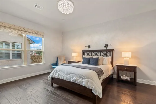 $738,000 | 569 Mendocino Lane, Austin, TX 78737