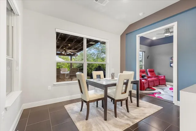 $738,000 | 569 Mendocino Lane, Austin, TX 78737