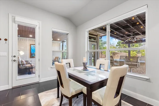 $738,000 | 569 Mendocino Lane, Austin, TX 78737