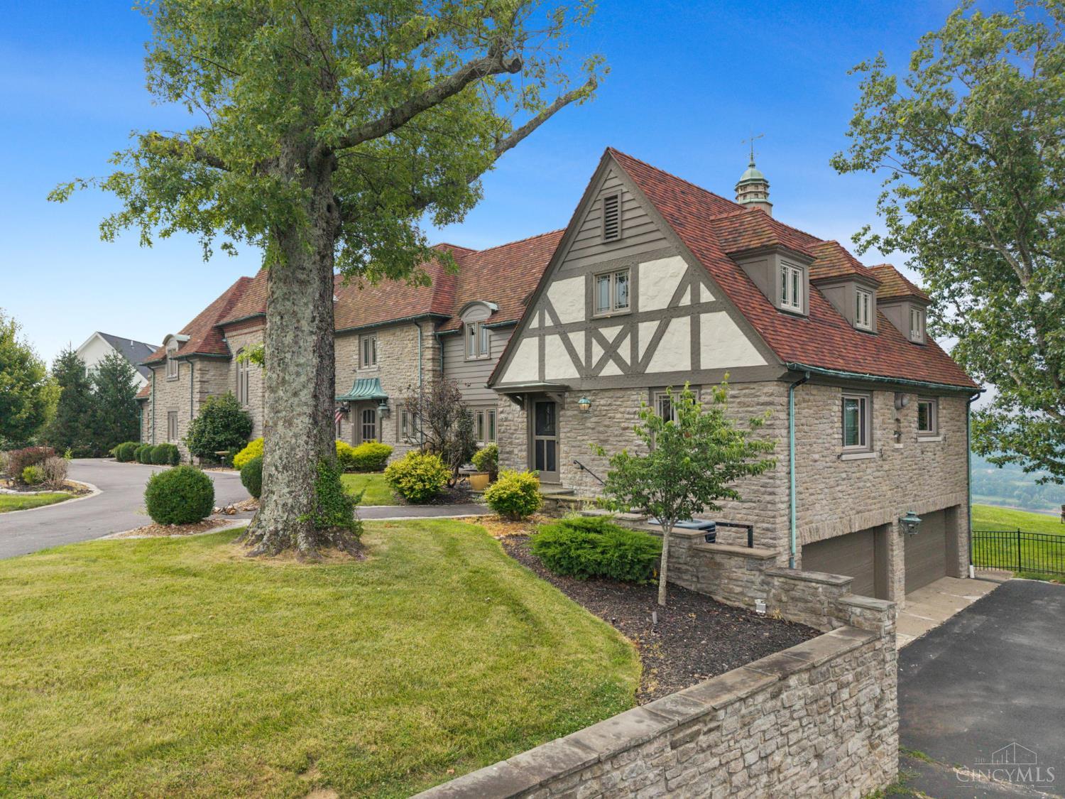 7803 Ayers Road Cincinnati, OH 45255 - Photo 5 of 99