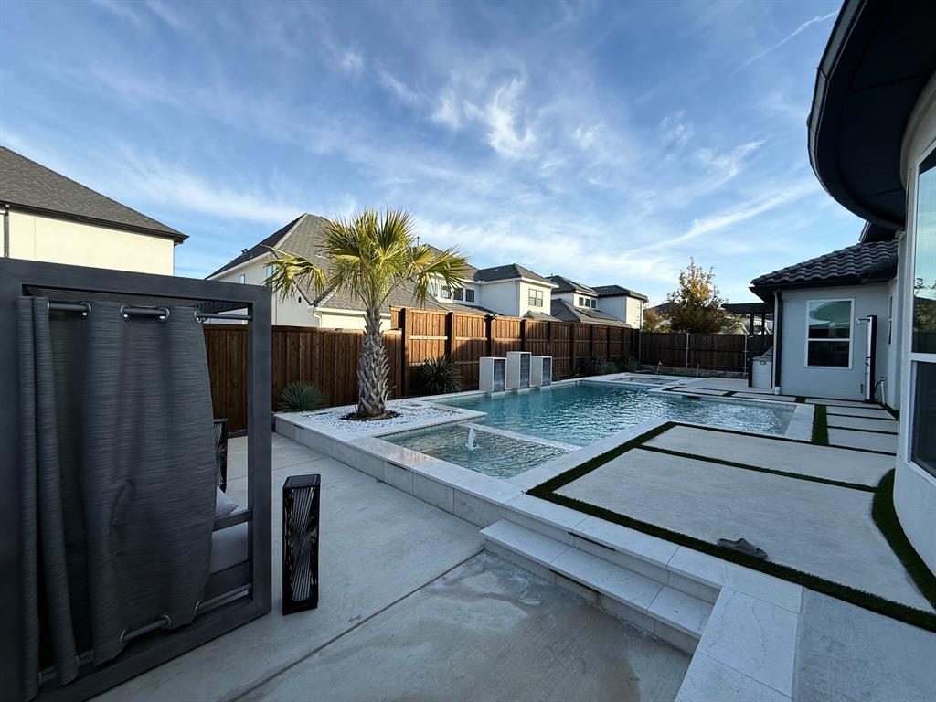 12314 Compassplant Drive Frisco, TX 75035 - Photo 37 of 40 a view of a backyard with sitting area