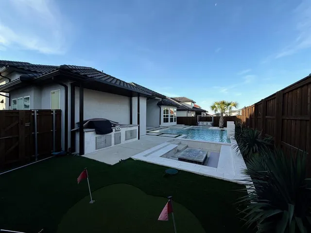 a view of house and outdoor space