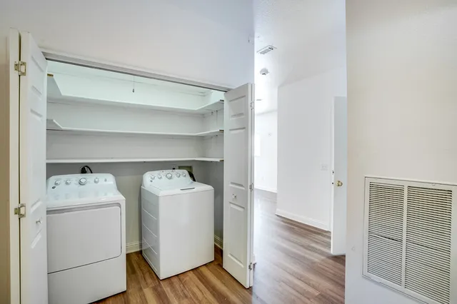 $3,195 | 809 Theresa Avenue, Austin, TX 78703