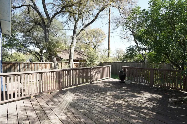 $3,195 | 809 Theresa Avenue, Austin, TX 78703