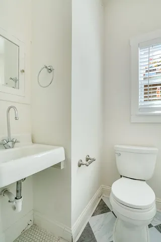 $3,400 | 809 Theresa Avenue, Austin, TX 78703