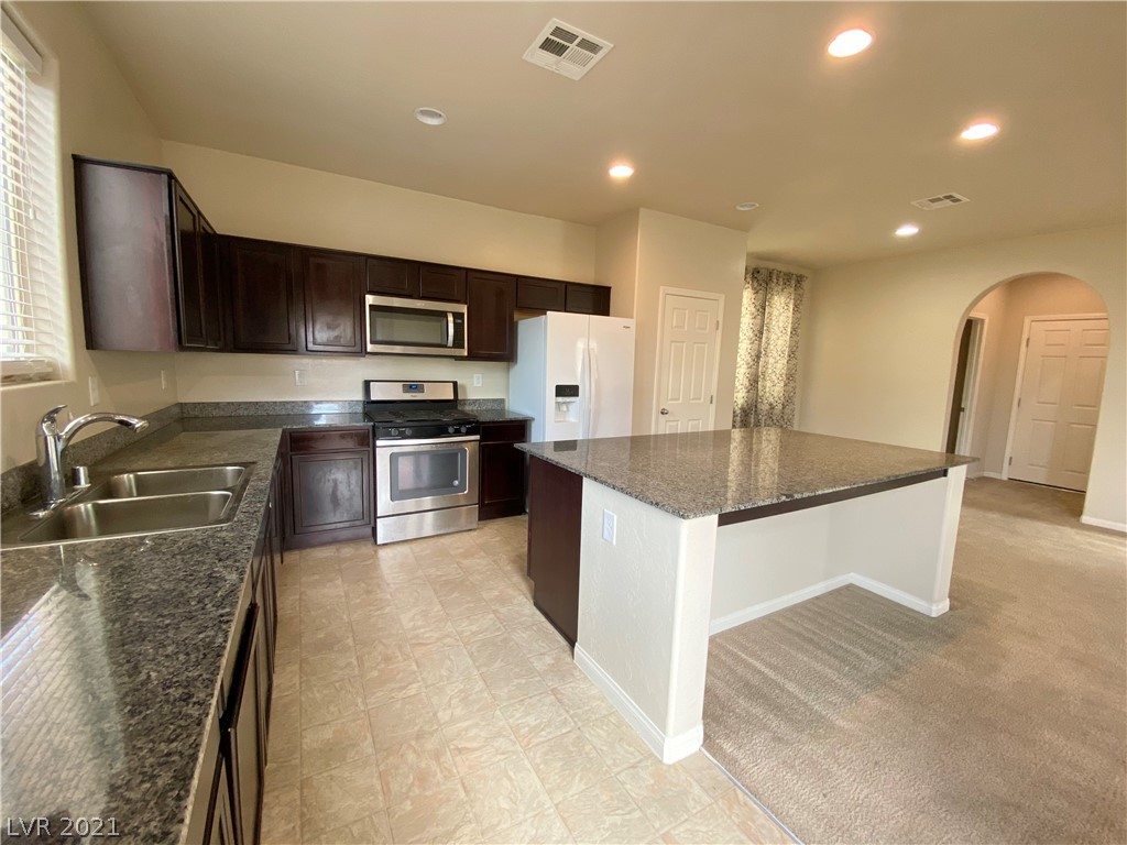 138 Elm Reed Avenue Las Vegas, NV 89113 - Photo 2 of 13 Gallery Image 2