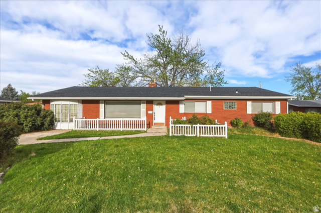 376 South 400 East Orem, UT 84097 - Photo 3 of 36