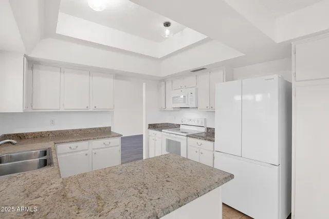 $2,750 | 3623 East Oraibi Drive, Phoenix, AZ 85050