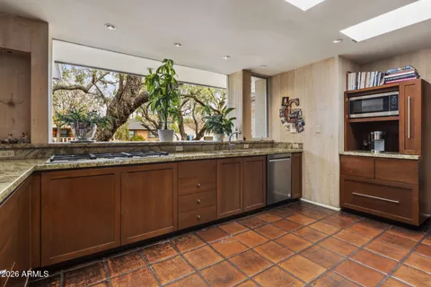 $1,950,000 | 119 West Keim Drive, Phoenix, AZ 85013