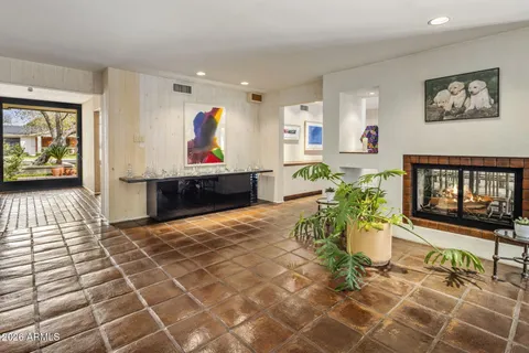 $1,950,000 | 119 West Keim Drive, Phoenix, AZ 85013