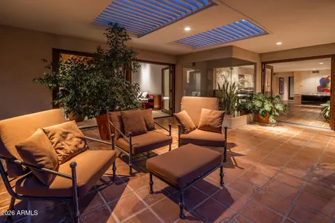 $1,950,000 | 119 West Keim Drive, Phoenix, AZ 85013