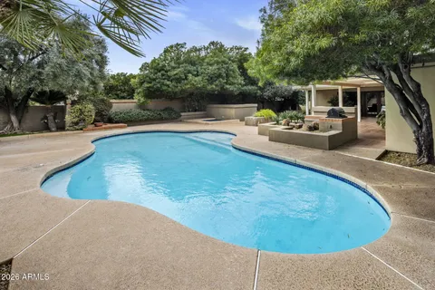 $1,950,000 | 119 West Keim Drive, Phoenix, AZ 85013