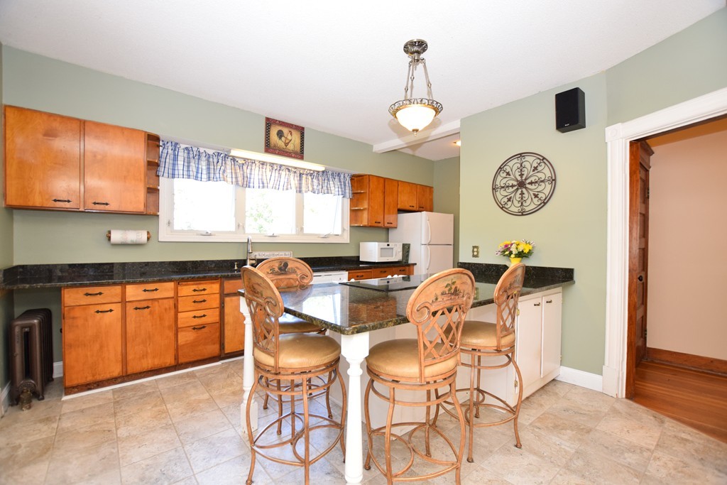 62 Osborne Terrace Springfield, MA 01104 - Photo 13 of 30
