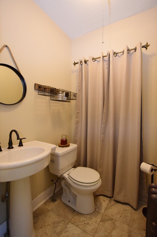 62 Osborne Terrace Springfield, MA 01104 - Photo 19 of 30