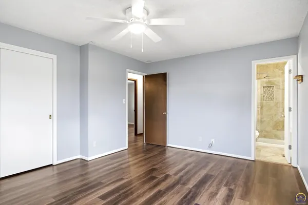 $215,000 | 2601 Southwest Kingsrow Road, Topeka, KS 66614