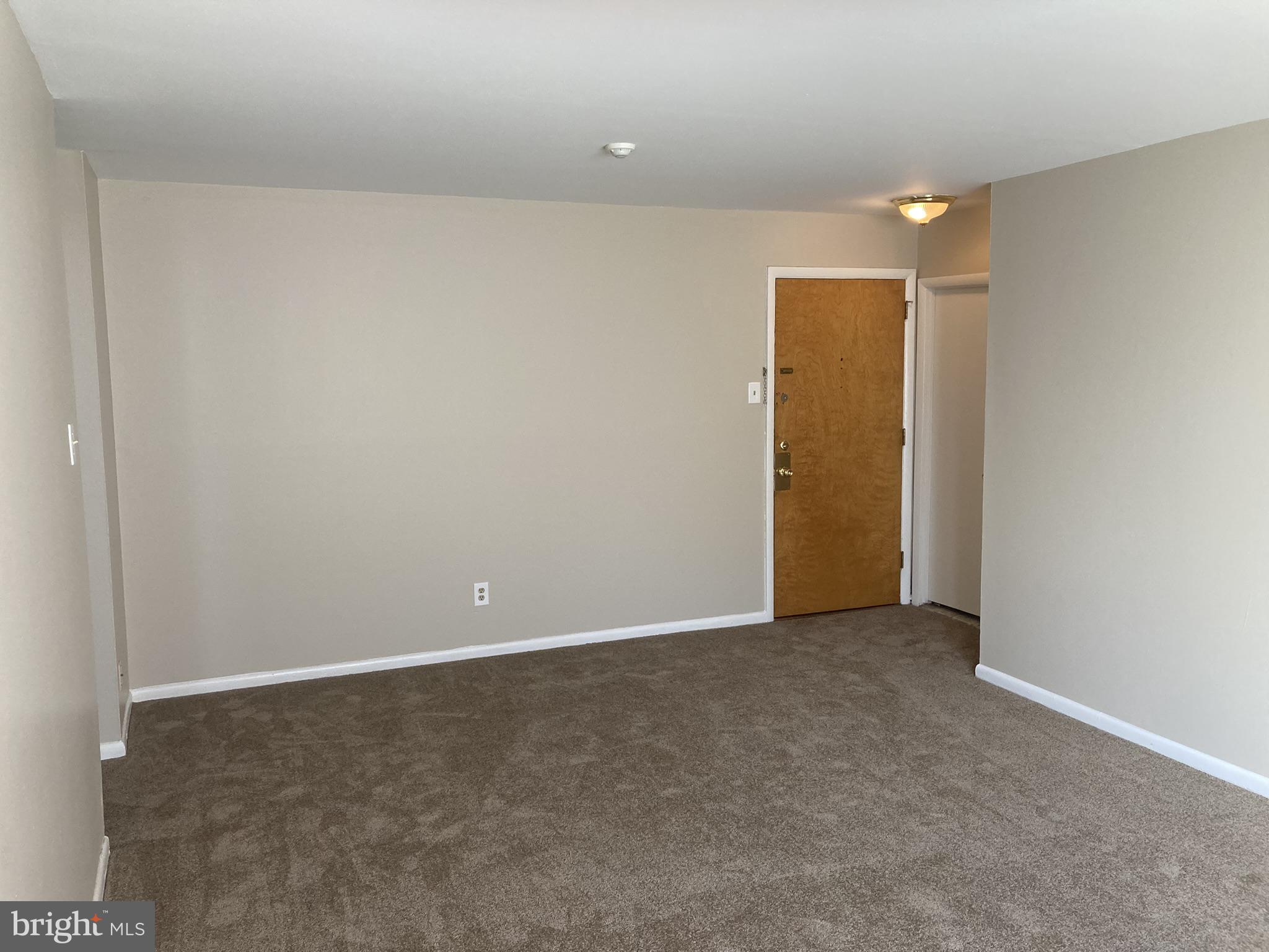 1600 Church Road, Unit A300 Wyncote, PA 19095 - Photo 5 of 16 Spacious, inviting blank canvas awaits.