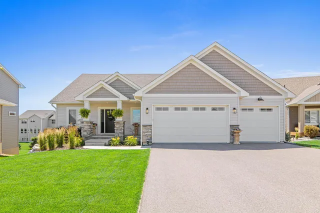 $650,000 | 9156 187th Street West, Lakeville, MN 55044