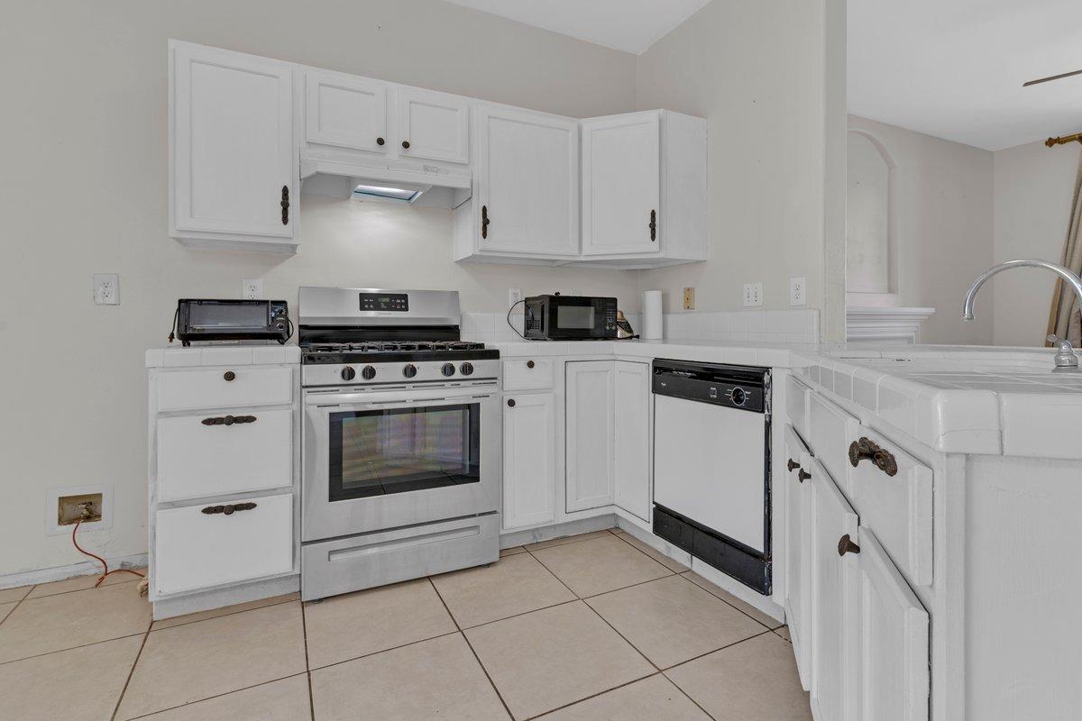 1443 North Haney Avenue Reedley, CA 93654 - Photo 8 of 24 Gallery Image 8