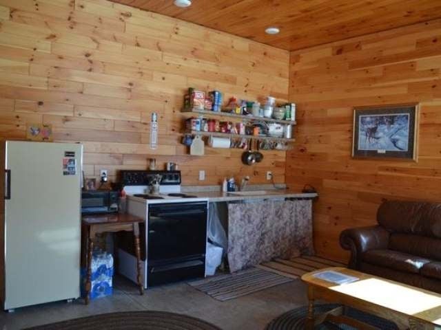 2470 Sand Drive Rhinelander, WI 54501 - Photo 8 of 29 Gallery Image 8