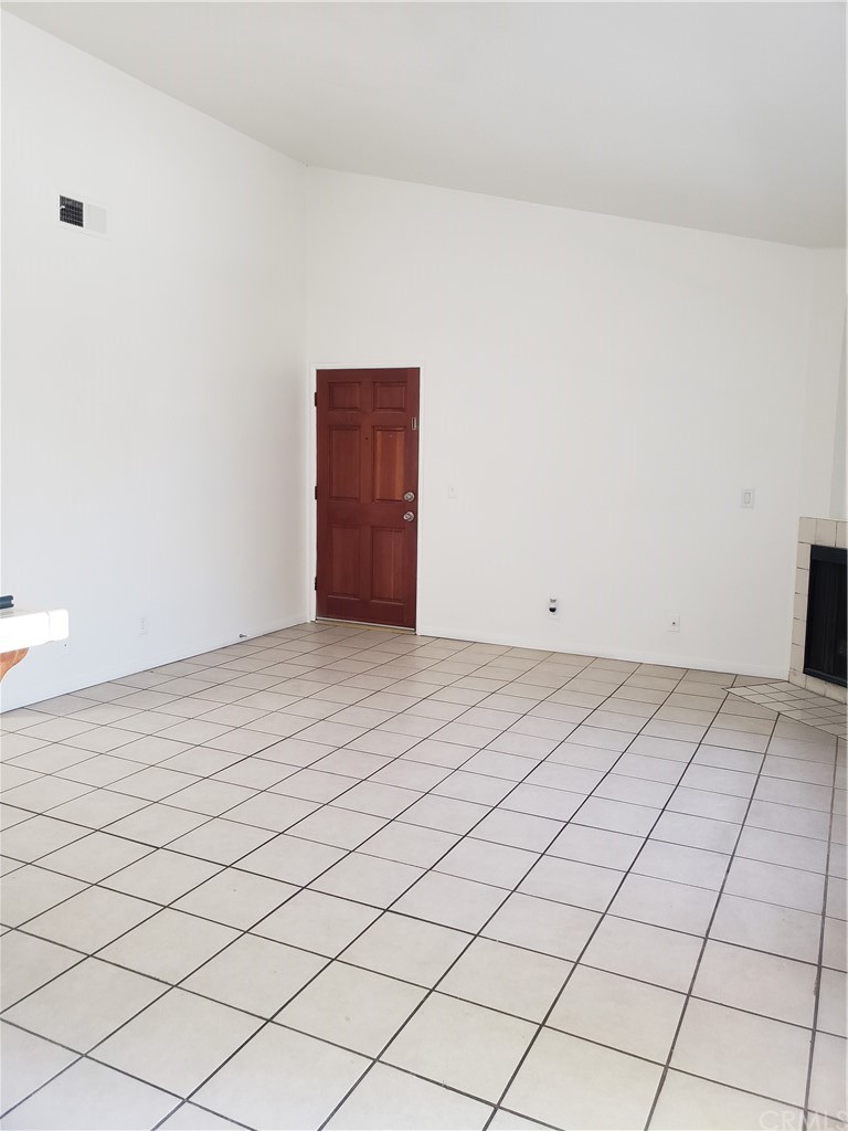 7221 Petrol Street, Unit 6 Paramount, CA 90723 - Photo 9 of 21 a view of empty room